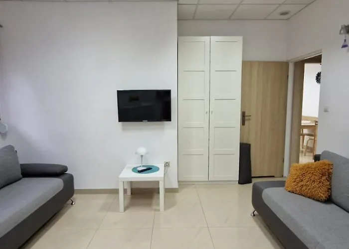 Rodzinne Zacisze - Dla 8 Osób - Pet Friendly - Dwie Osobne Sypialnie Z Parkingiem - Space * Karpacz